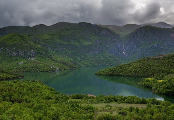Республика Албания