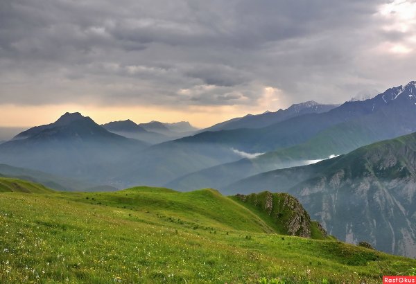 Северная Осетия горы Альпийские Луга