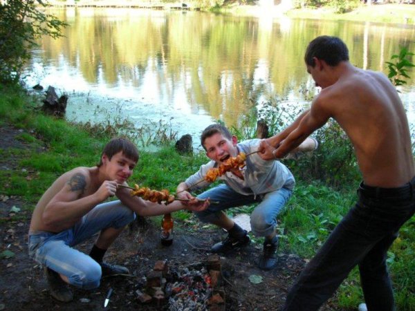 Выпивка на природе