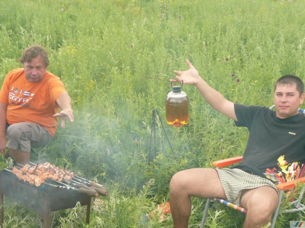 Шашлыки на природе с друзьями