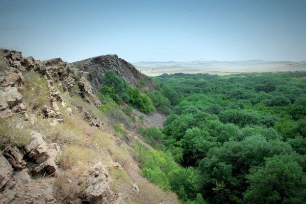 Провальская степь Луганская область Королевские скалы