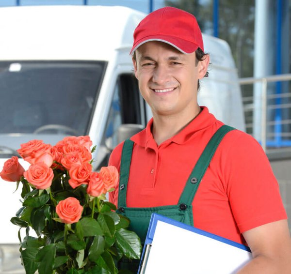 Вручение букета цветов