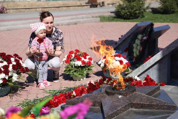 День Победы возложение цветов