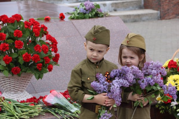 Монумент 9 мая Кемерово