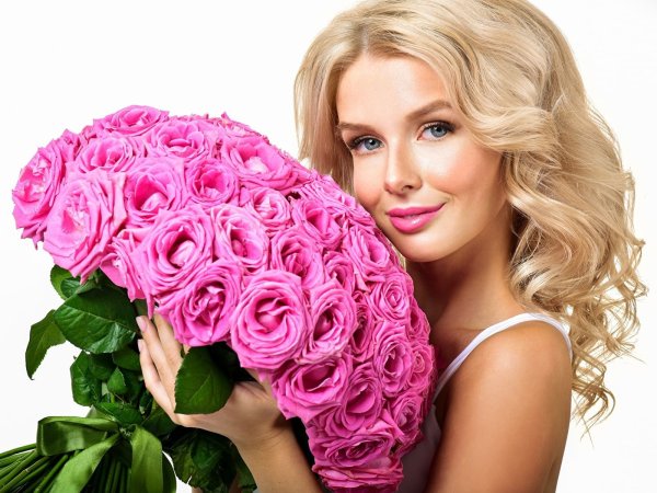 С розою красивою Александр Кирсс