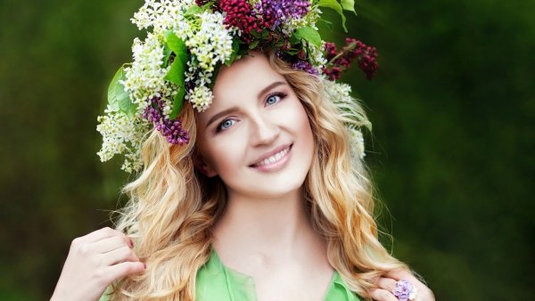 Весенний венок на голову