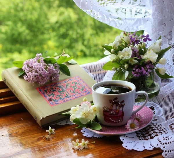 Книга кофе цветы