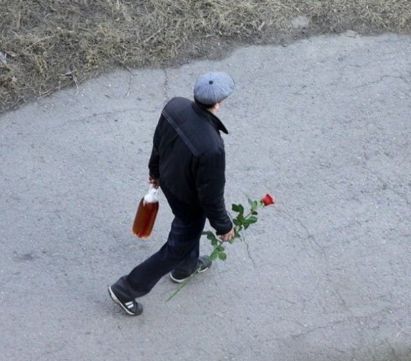 Гопник с цветами