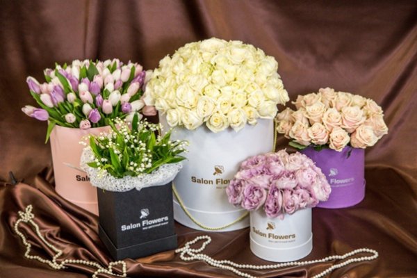 Цветы в коробке
