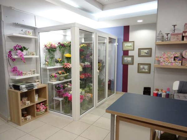 Прилавок цветочного магазина