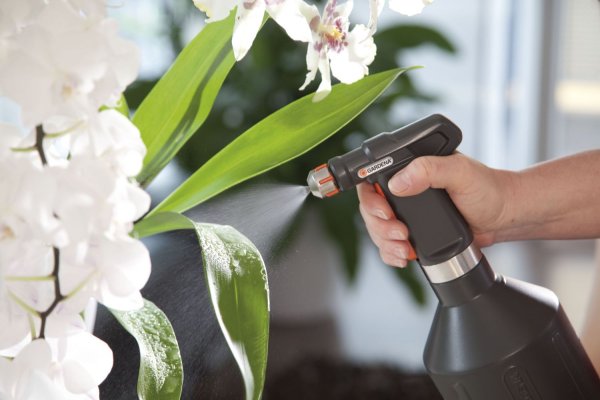 Опрыскиватель Gardena 1л Premium 00806-20.000.00