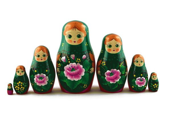 Матрешка зеленого цвета