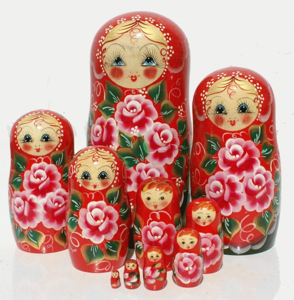 Много матрешек
