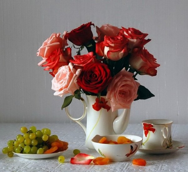 Красивые цветы в вазе