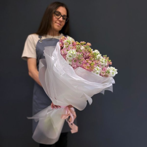 Розы в красивой упаковке