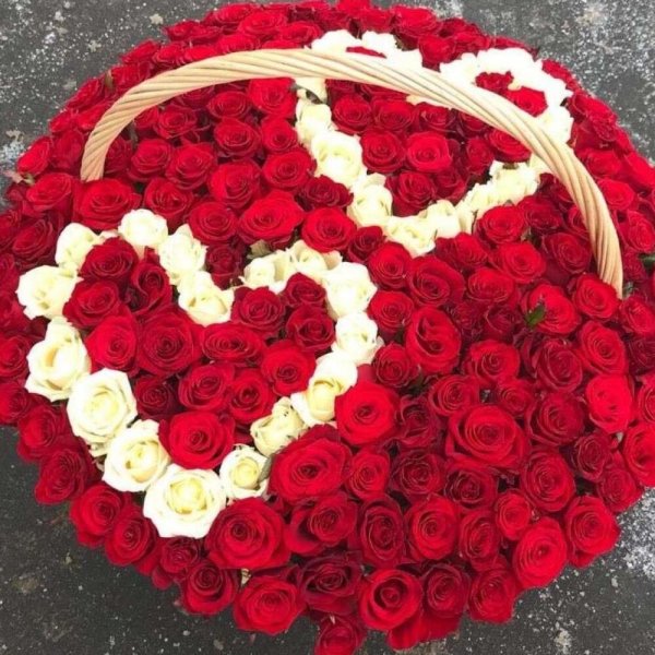 Сердце из роз