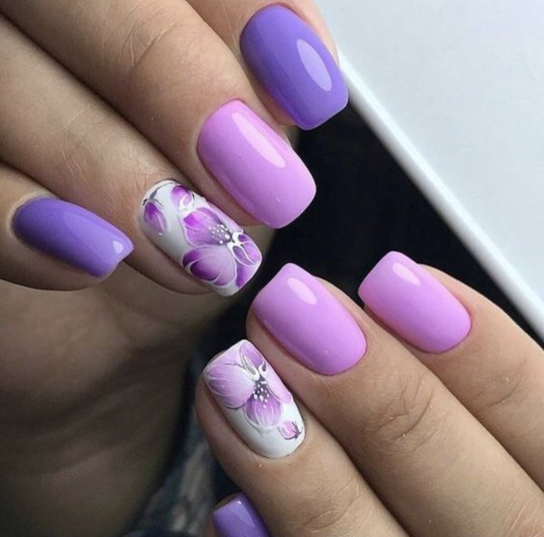 Красивый маникюр на лето