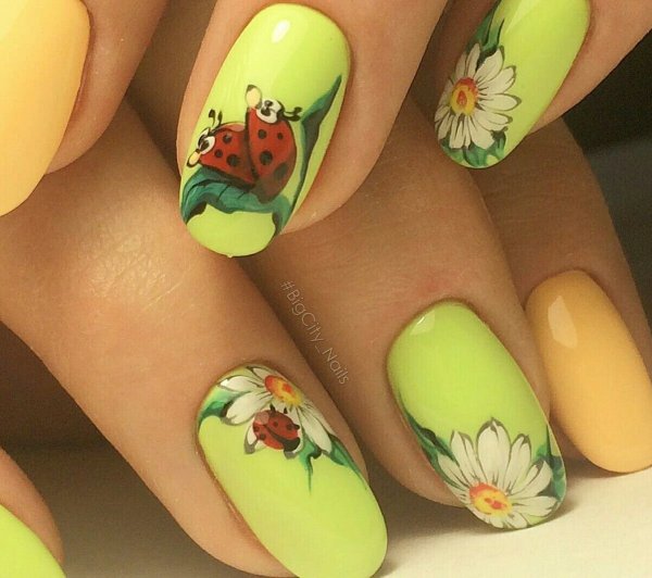Весенний маникюр