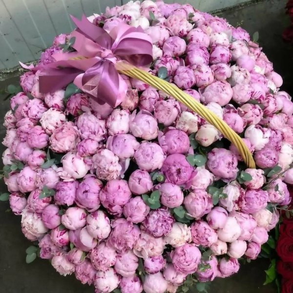 Пионы букетище