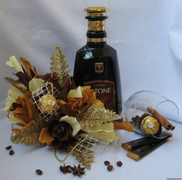 Букет мужчине на белом фоне