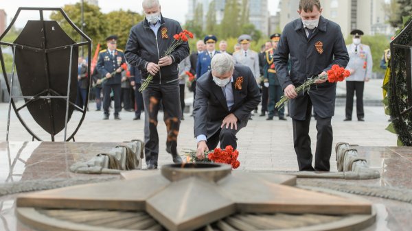 Возложение могила неизвестного солдата президент Путин