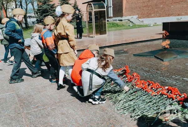 Цветы на памятник