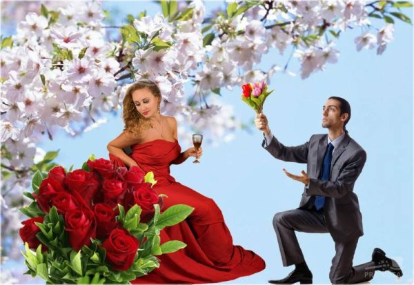 Женщина дарит цветы женщине