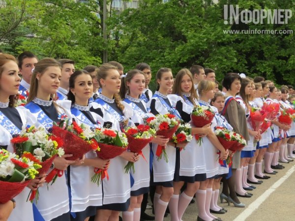 Цветы на последний звонок