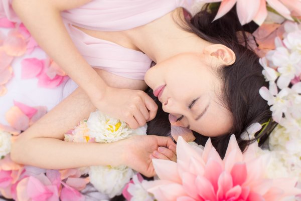 Цветы высыпаются