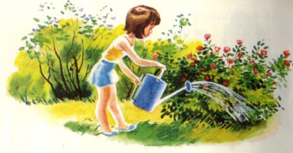 Девочка в огороде с лейкой