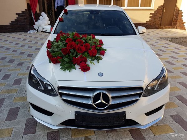 Свадебный Мерседес е200 белый