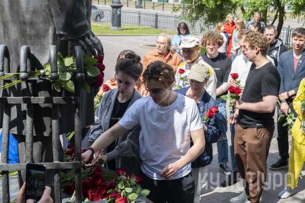 День Победы возложение цветов