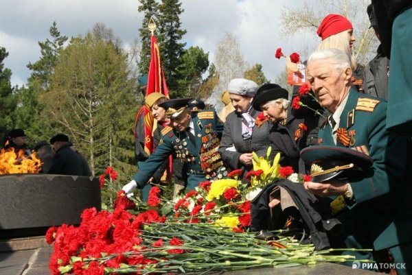 День Победы возложение цветов