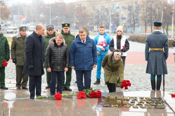 Путин возложение цветов Севастополь