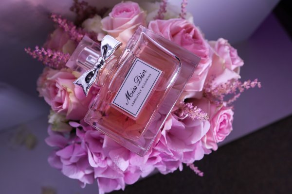 Miss Dior Rose Essence Dior