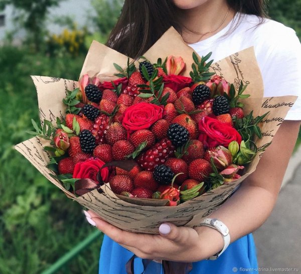 Букет клубника с маршмеллоу