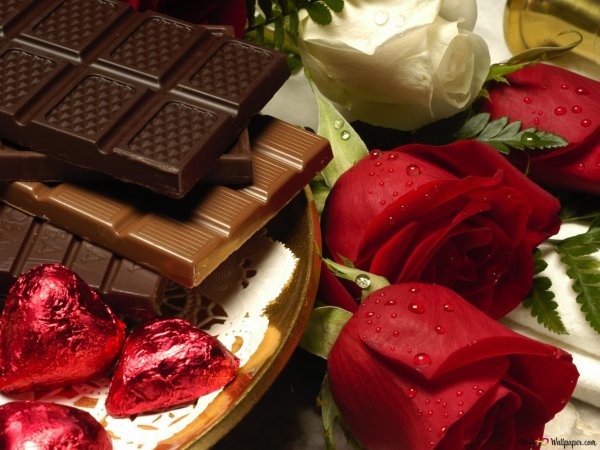 Шикарные цветы и конфеты
