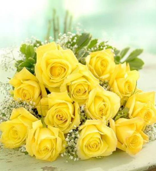 Анимированная открытка Мерцающие желтые розы