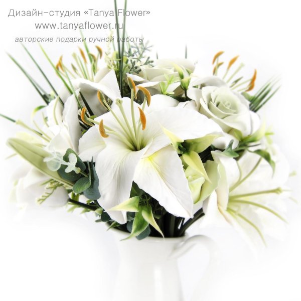 Цветы лилии белые букет