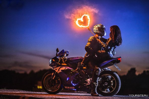 Мотоцикл BMW s1000rr фиолетовый