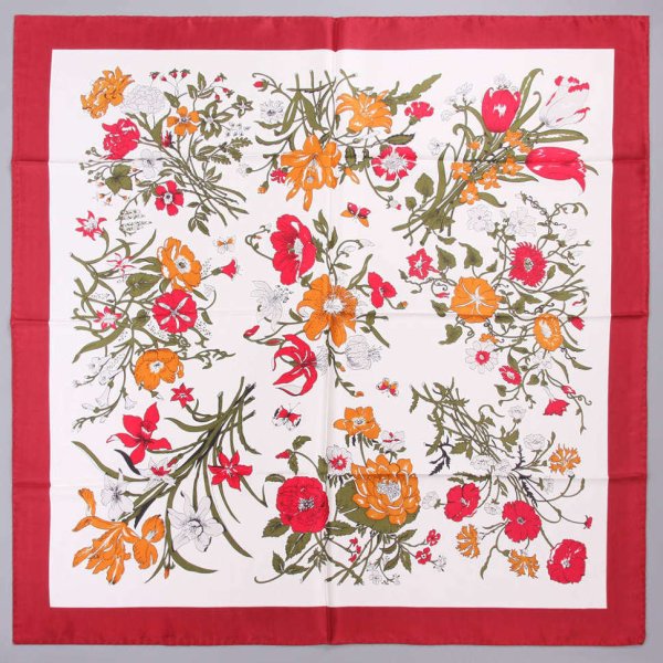 Платок цветочный орнамент