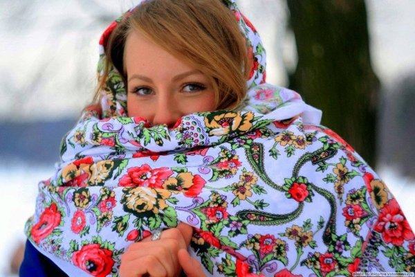 Русская красавица платок павловопосадский