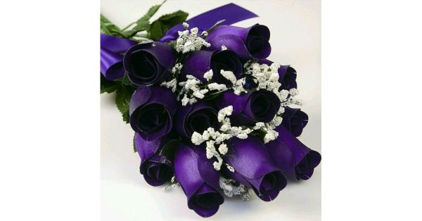 Роза Пурпл фиолетовый в букете