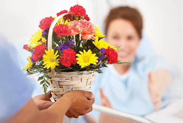 Медик с цветами