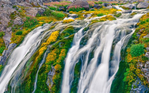 Фреска водопад