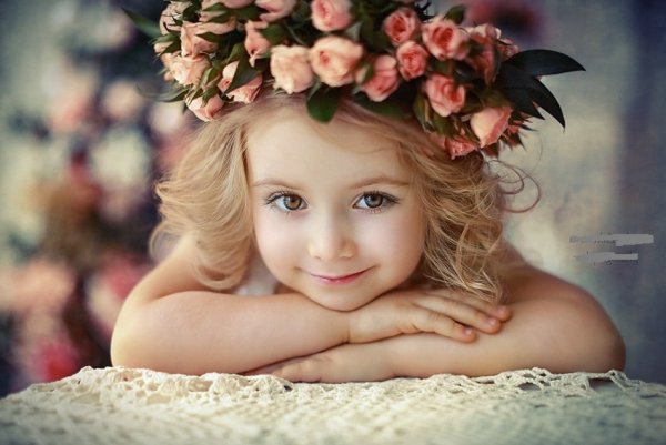 Девочка с цветами