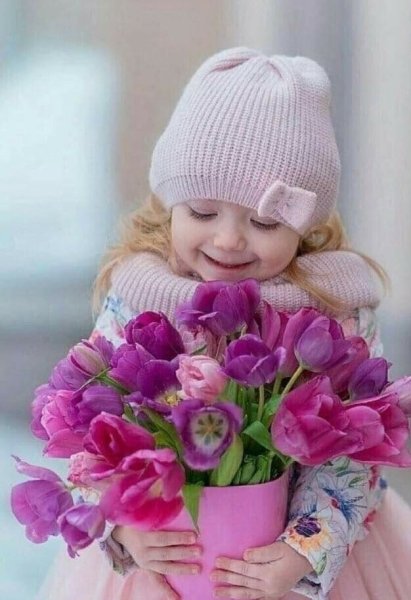 Девочка с цветами рисунок