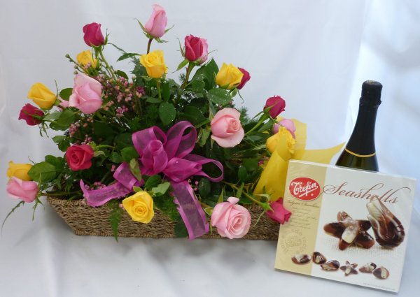 Цветы шампанское конфеты