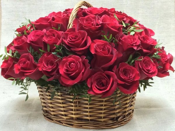 Красивый букет цветов для женщины