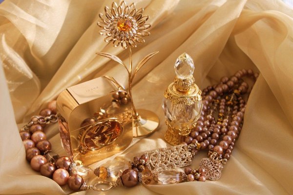 Цветы и жемчуг